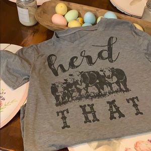 “Herd That” tee